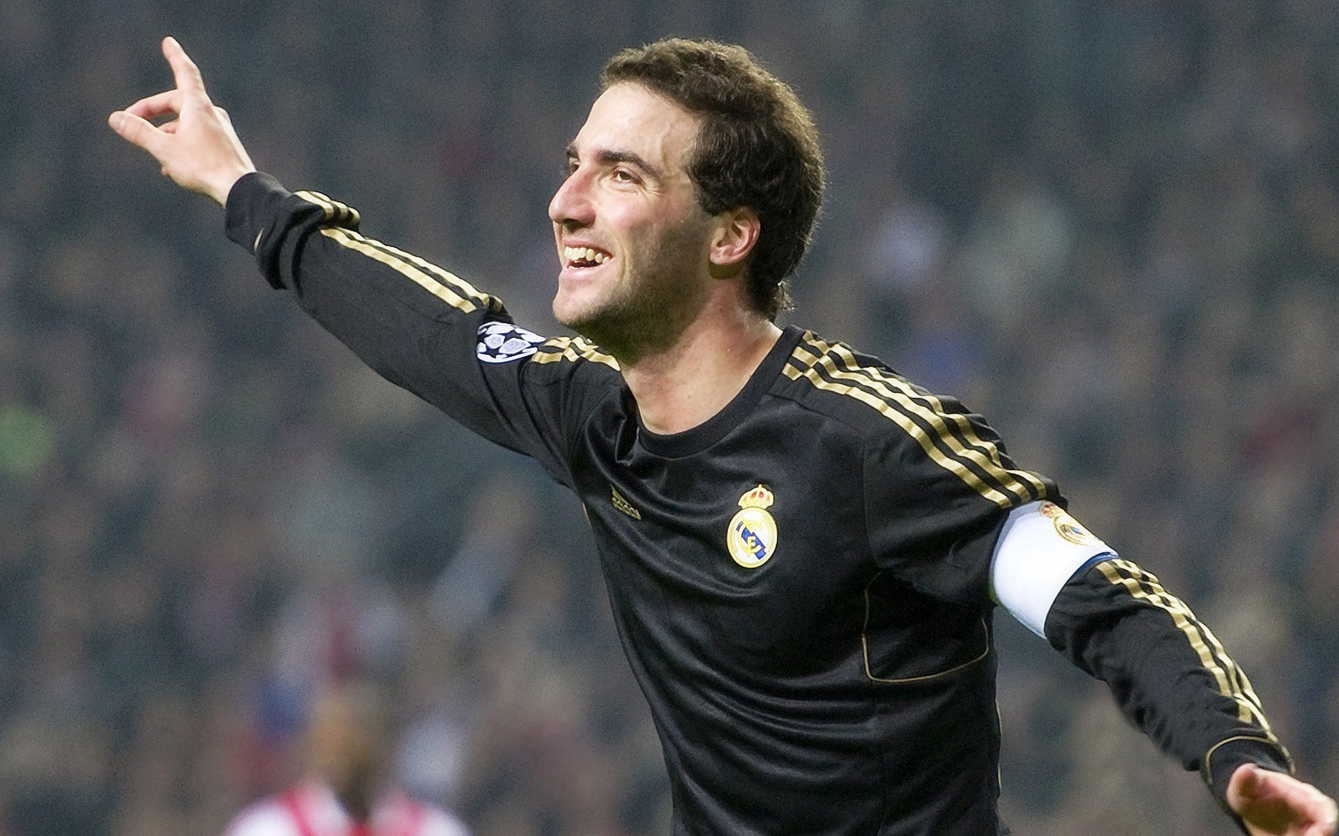 欧冠新局面,曼联表现强势,进军前八,曼联欧冠首发阵容